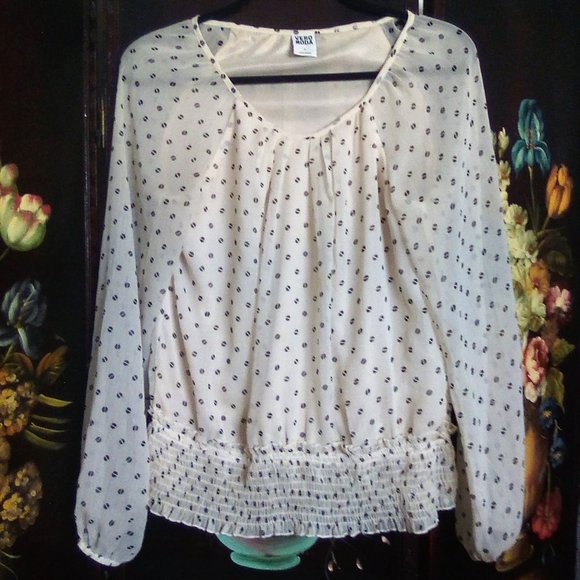 Summer Blouse - Picture 1 of 4